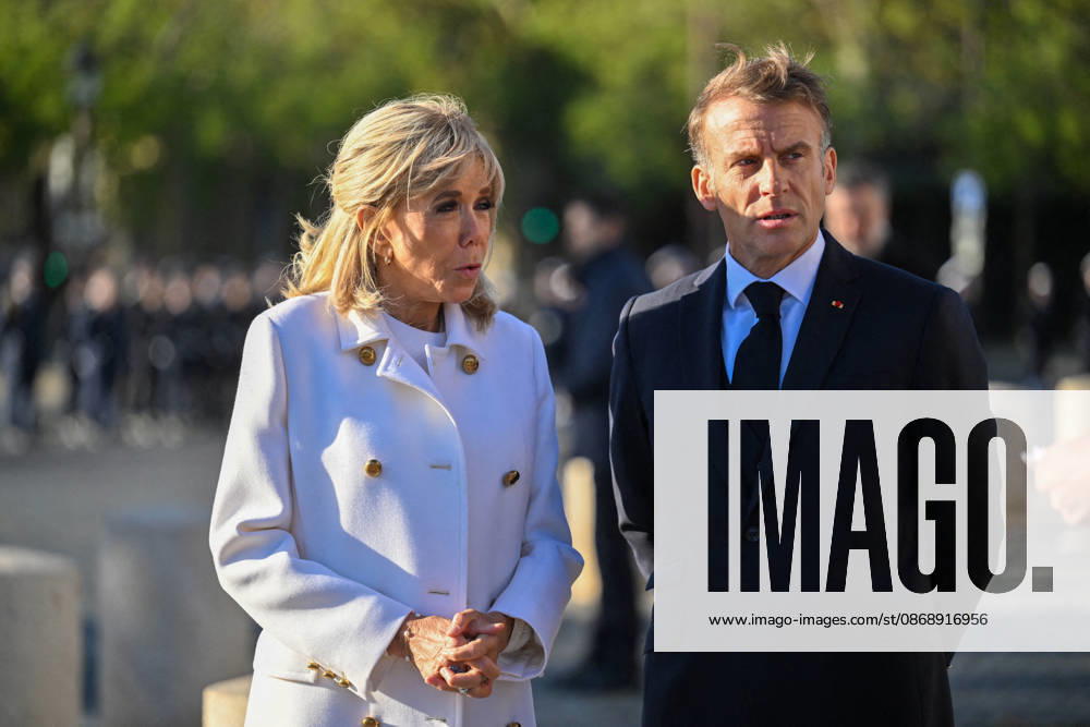 Brigitte Macron and President Emmanuel Macron at a ceremony at the Arc de Triomphe in Paris on October 8, 2026, in honor of the state visit to France by the President of Germany and his wife. Christian Liewig, Bestimage. President Emmanuel Macron and his wife Brigitte Macron welcome Frank-Walter Steinmeier, President of Germany, and his wife, Elke Büdenbender, for a ceremony at the Arc de Triomphe in Paris on October 8, 2026, Paris, France