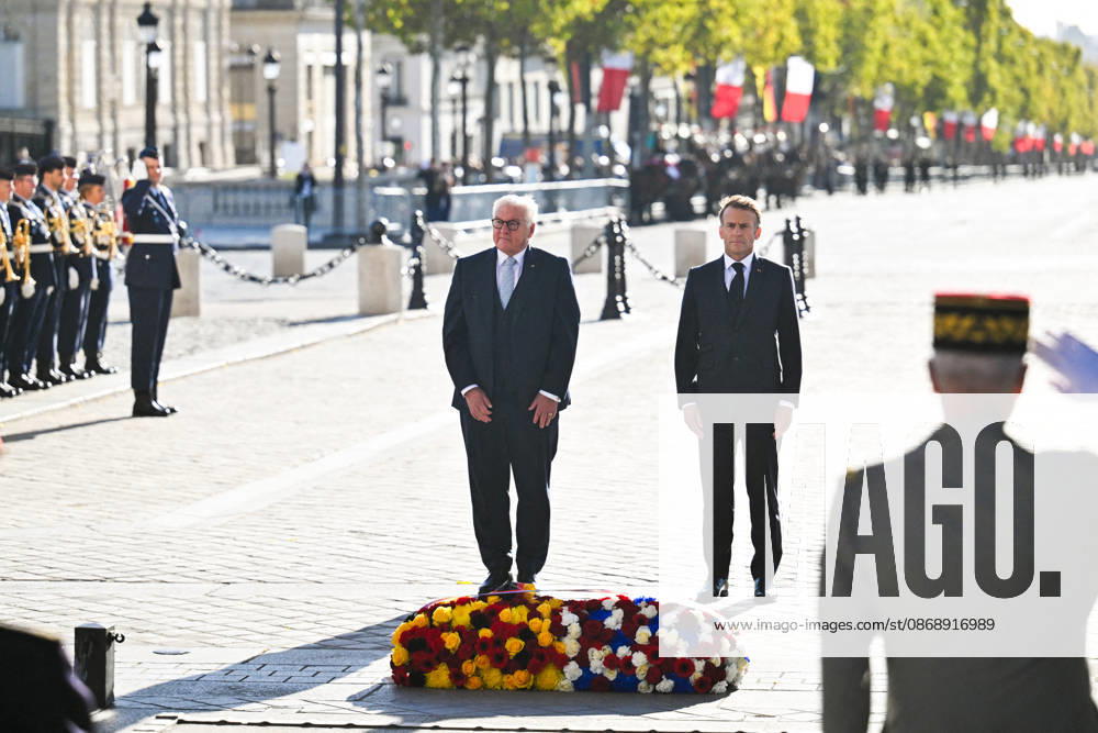 President Emmanuel Macron and Frank-Walter Steinmeier, President of Germany, at a ceremony at the Arc de Triomphe in Paris on October 8, 2026, in honor of the state visit of the President of Germany and his wife to France. Christian Liewig Bestimage President Emmanuel Macron and his wife Brigitte Macron welcome Frank-Walter Steinmeier, President of Germany, and his wife, Elke Büdenbender, for a ceremony at the Arc de Triomphe in Paris on October 8, 2026, Paris, France