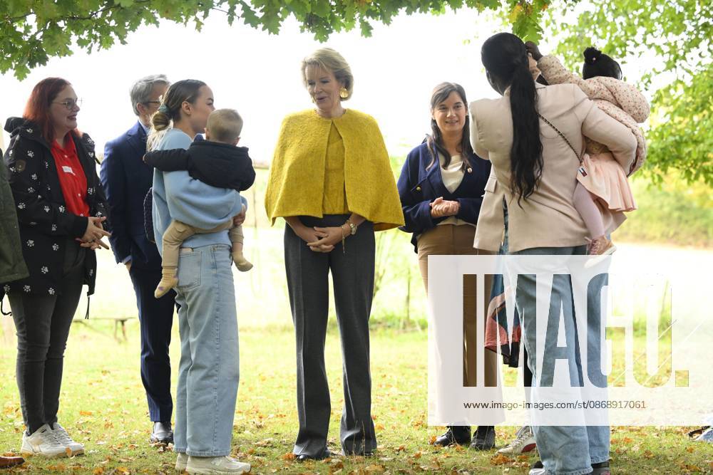 Queen Mathilde Visits Winners Of the 2026 Queen Mathilde Prize GREZ-DOICEAU, BELGIUM - OCTOBER 08: Queen Mathilde of Belgium pictured visiting two organizations that won the 2026 Queen Mathilde Prize : Vzw Alba, on October 08, 2026 in Grez-Doiceau, Belgium, 08 10 2026 Grez-Doiceau Belgium