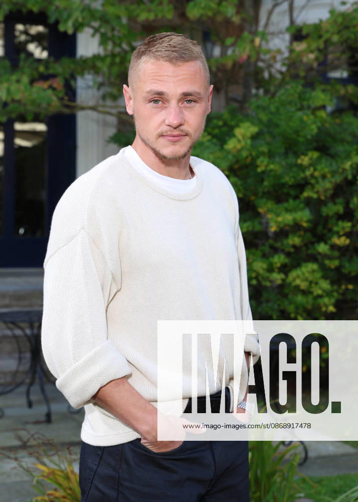 Ben Hardy Jury photocall at the 37th edition of the Dinard British Film Festival on October 8, 2026 Denis Guignebourg Bestimage Jury photocall at the 37th edition of the Dinard British Film Festival on October 8, 2026 Dinard, France