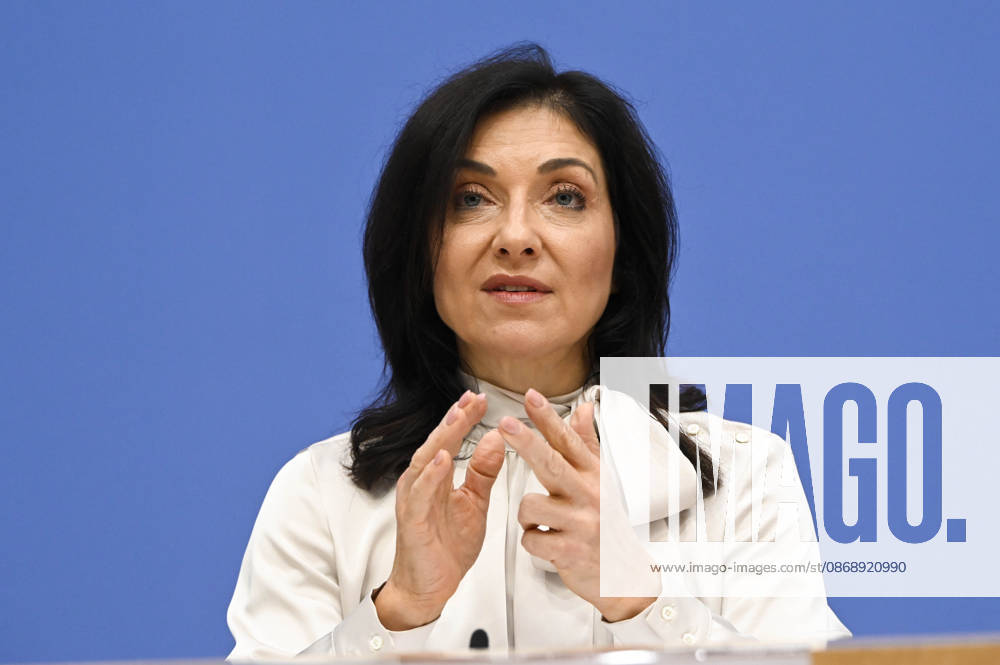 ABB BPK- Bundesministerin fuer Wirtschaft und Energie Katherina Reiche Vorstellung der Herbstprojektion 2026 der Bundesregierung auf der BPK Bundespressekonferenz in Berlin am 08.10.2026 Berlin Deutschland