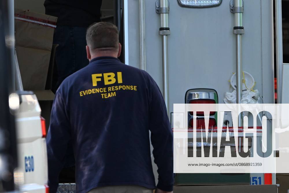 FBI agents seize evidence from the home of Eugene Horsch on West Chew Avenue in Philadelphia, Pennsylvania, United States, on October 7, 2026. Several evidence boxes and bags are visible, including one labeled drain trap and liquid contents. Authorities are investigating the property after linking it to at least seven missing women. Eugene Horsch is the son of the late Raymond R.C. Horsch. Philadelphia USA - ZUMAs197 20261007_aaa_s197_643