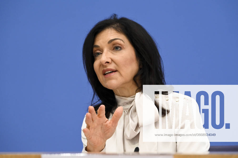 ABB BPK- Bundesministerin fuer Wirtschaft und Energie Katherina Reiche Vorstellung der Herbstprojektion 2026 der Bundesregierung auf der BPK Bundespressekonferenz in Berlin am 08.10.2026 Berlin Deutschland