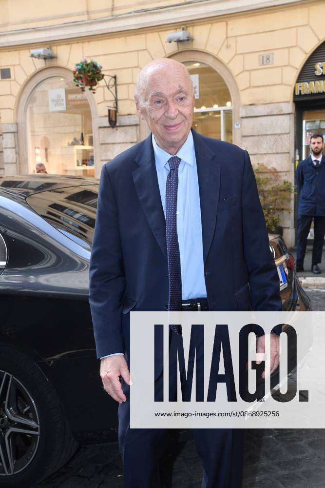 IPA89428053 - Rome, Teatro Sistina: Celebration marking the 150th anniversary of *Corriere della Sera*. Pictured: Paolo Mieli