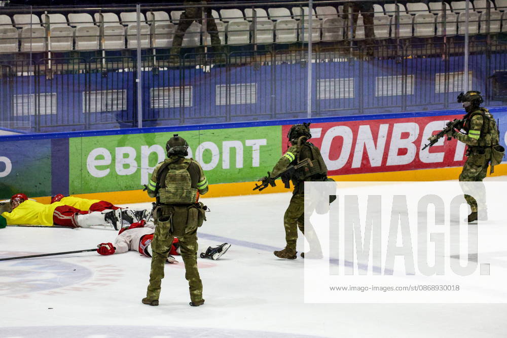 BELARUS, MINSK - OCTOBER 8, 2026: The final phase of the Eurasia-Antiterror 2026 counter-terrorism exercise by relevant agencies of the CIS and SCO member states. The drill is held as part of the 2026 CIS and SCO Counter-Terrorism Forum. Maxim Malinovsky TASS 98944551