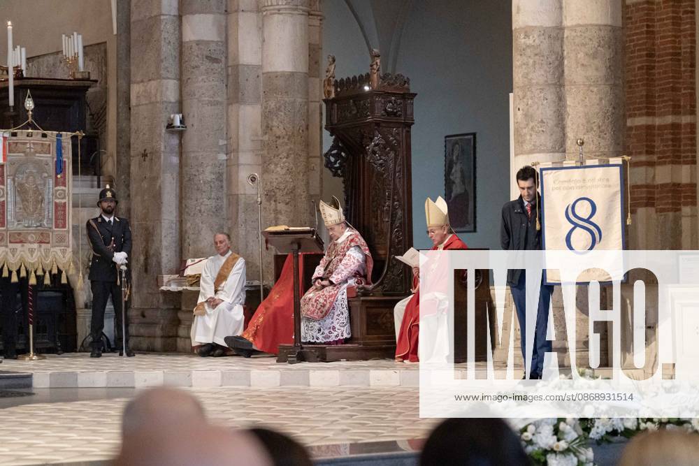 IPA89429920 - Milan, October 8, 26, Basilica of St. Ambrose, Eucharistic celebration marking the 25th anniversary of the Linate plane crash Pictured: Mario Delpini, Archbishop of Milan