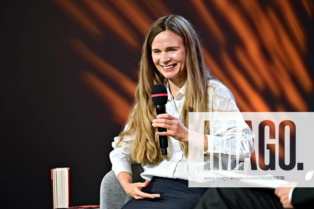 Frankfurter Buchmesse 2026. Schriftstellerin Valeria Gordeev erhält den aspekte -Literaturpreis 2026 am 08.10.2026 auf der Frankfurter Buchmesse. 20261008MWI153037