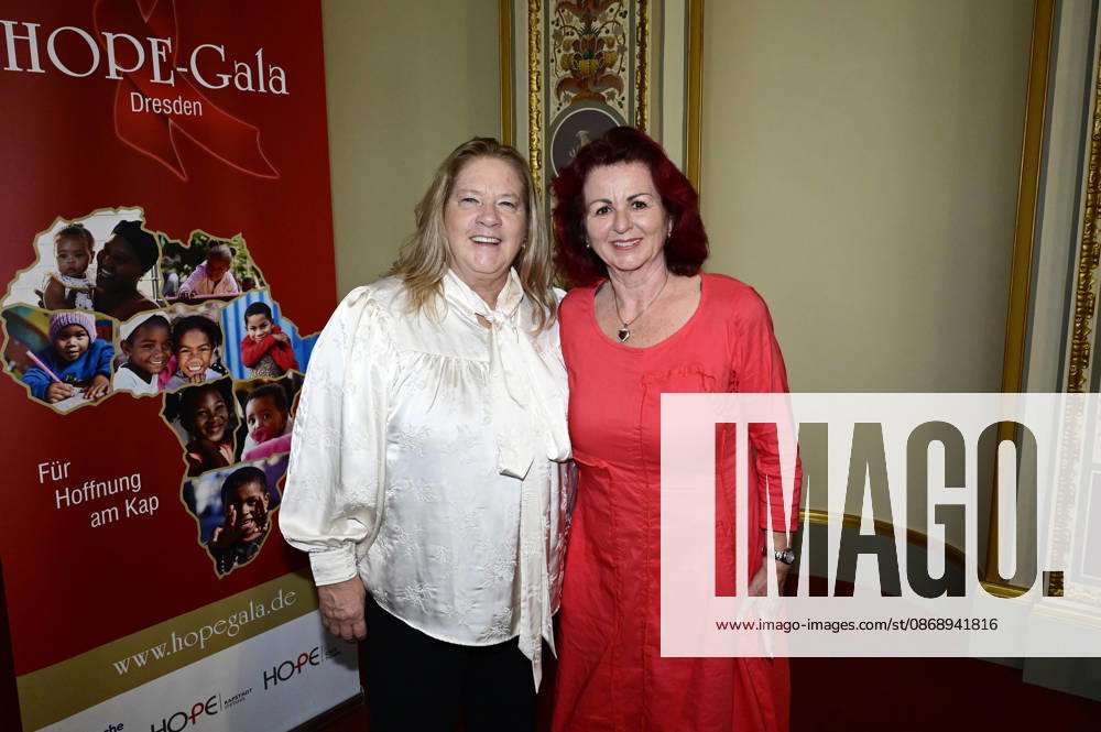 Kathy Kelly und Viola Klein beim Pressegespräch und Präsentation des 16. HOPE-Award zur 18. Hope Gala 2026 im Schauspielhaus Dresden. Dresden