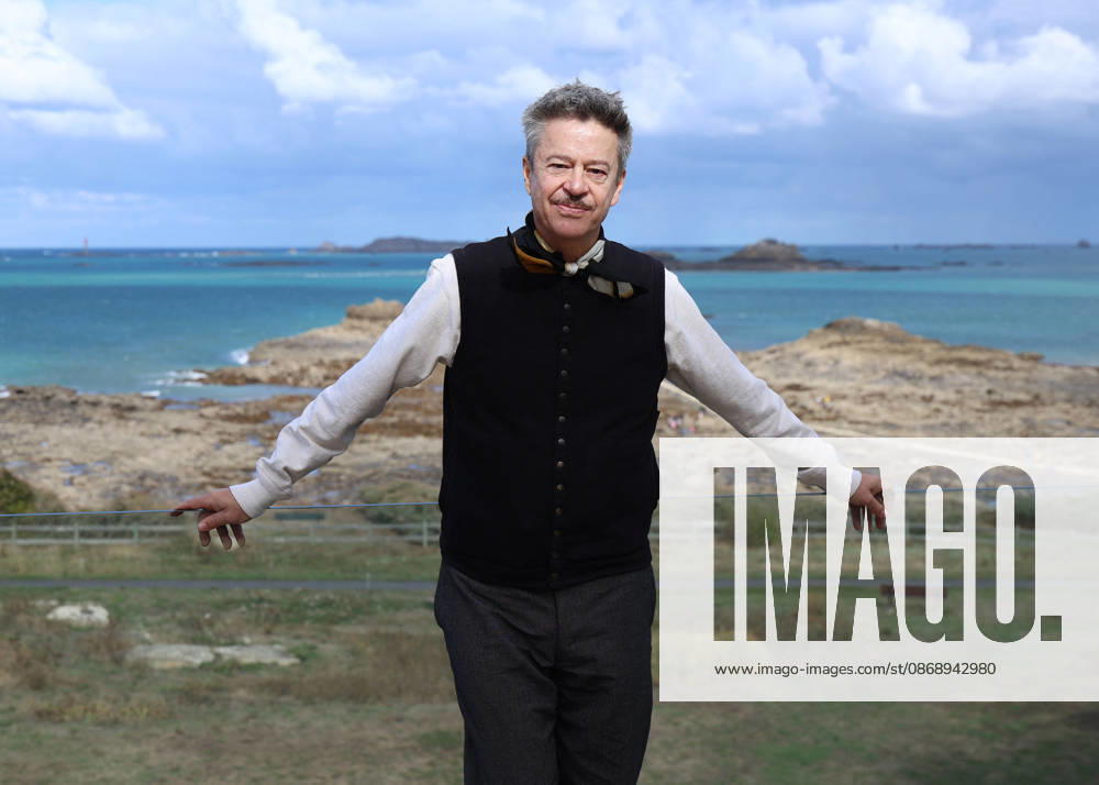 Thibault de Montalembert poses at the Emeria Hotel during the 37th Dinard British and Irish Film Festival, France, on October 8, 2026. Denis Guignebourg, Bestimage. 37th Dinard British Irish Film Festival on October 8, 2026, in Dinard, France. Dinard, France