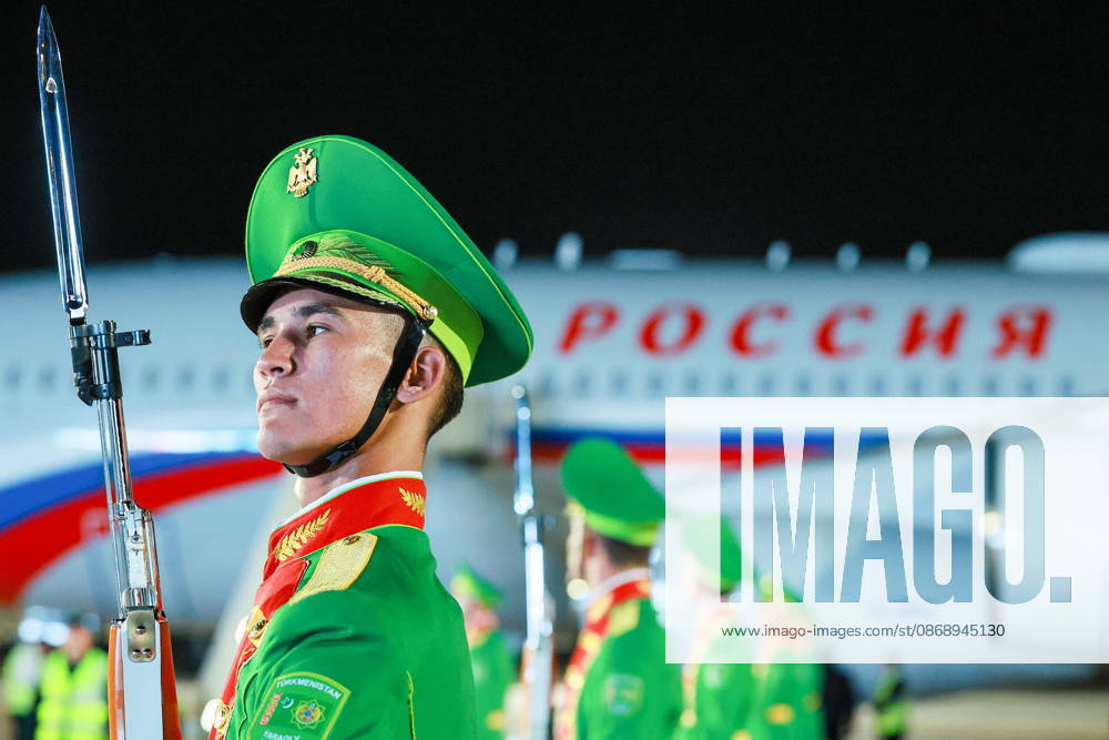 TURKMENISTAN, BALKAN PROVINCE - OCTOBER 8, 2026: A guard of honour attends a ceremony to welcome Vladimir Putin, President of Russia, ahead of a meeting of the CIS (Commonwealth of Independent States) Council of Heads of State in Turkmenbasy Turkmenistan - ZUMAt113 20261008_zaa_t113_506