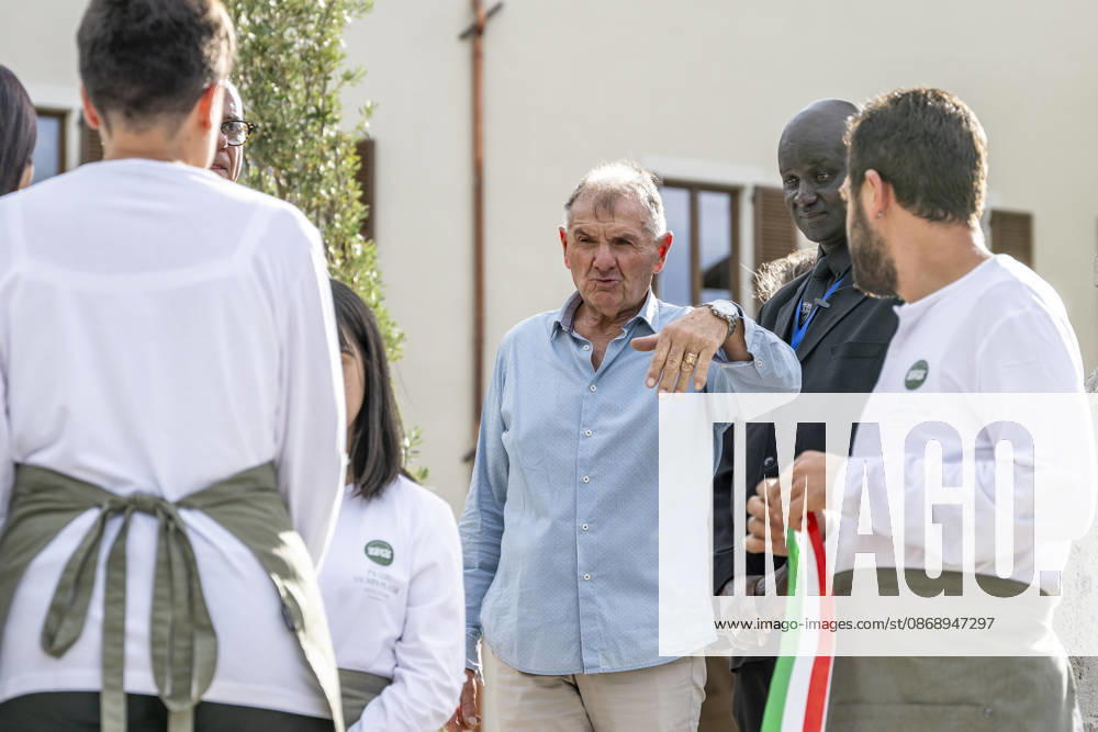 IPA89434781 - ASCOLI PICENO, ITALY OCTOBER 8, 2026: Prime Minister Giorgia Meloni attends the presentation and inauguration ceremony for the Palazzo Saladini Pilastri complex and its monumental park in Ascoli Piceno. The restoration project is part of the PINQuA program for urban regeneration and the enhancement of the citys historical heritage. Pictured: Emidio Mandozzi, founder of Centimetro Zero, a new model of dining that combines social inclusion with opportunities for people with disabilities. (Photo: Andrea Vagnoni IPA Agency)