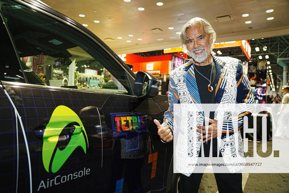 Video game designer and Tetris co-founder HENK ROGERS at 2026 New York Comic Con at the Javits Center on October 8, 2026 in New York. HENK ROGERS is on had to welcome the next evolution of Tetris as it moves into the dashboard of a 2027 Volkswagen Atlas. Volkswagen is bringing Tetris to its vehicles through AirConsole, an in car gaming platform that turns the vehicle s infotainment screen into a gaming display, with smartphones serving as the controllers. The games are designed to be played while the vehicle is parked, creating a new kind of entertainment experience inside the car. New York USA - ZUMAb148 20261008_zap_b148_018