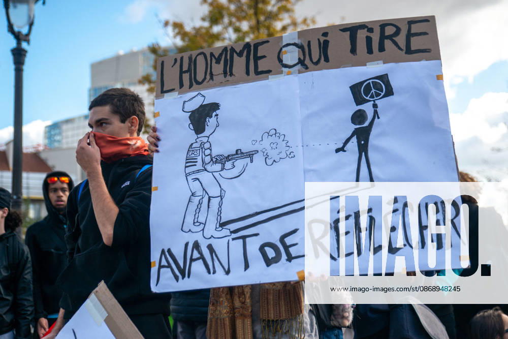 Student Protest - Paris Hundreds of high school students occupy Place de la Bastille in Paris, France on October 8, 2026, following the success of the October 6 protest, calling to continue and amplify the movement. Photo by ABACAPRESS.COM Paris France