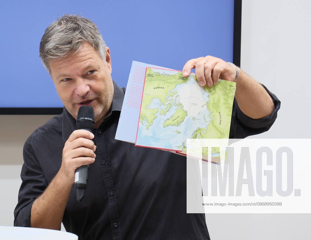 Frankfurt am Main, Messe Frankfurter Buchmesse 2026 Ex-Vizekanzler Robert Habeck stellt in Frankfurt sein neues Buch Arctic Meltdown vor