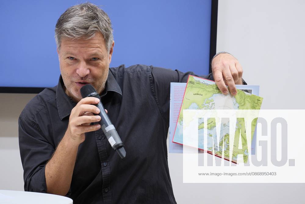Frankfurt am Main, Messe Frankfurter Buchmesse 2026 Ex-Vizekanzler Robert Habeck stellt in Frankfurt sein neues Buch Arctic Meltdown vor
