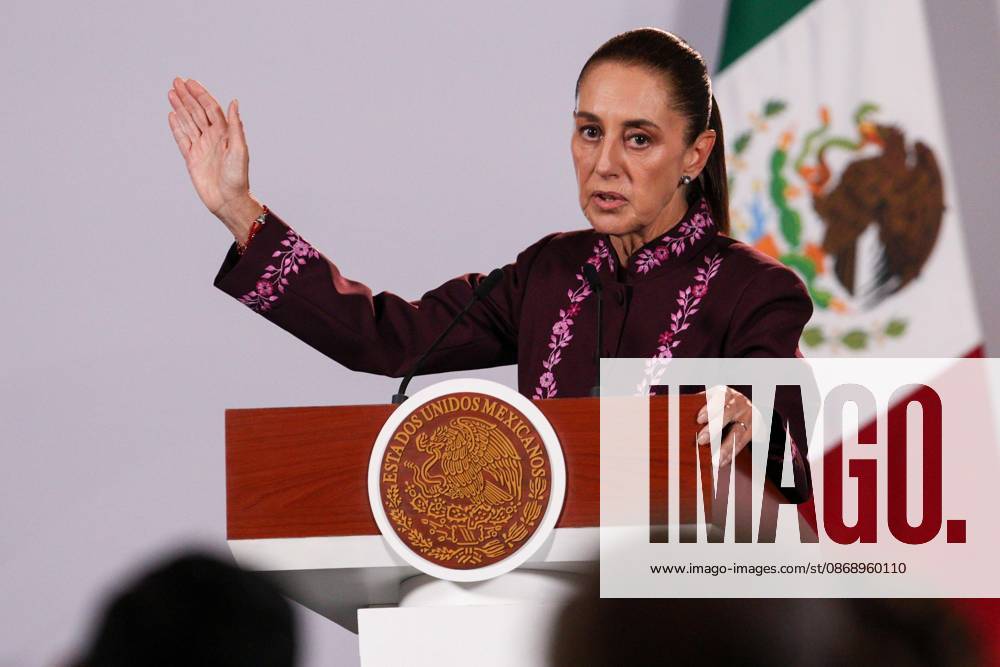 TO-45400- Ciudad de M& xe9;xico. 2026-10 -08. Claudia Sheinbaum Pardo, President of Mexico, during the daily morning press conference in the Treasury Room of the National Palace in Mexico City. Alejandro God& xcd;nez Clasos.com.mx - ZUMAcs4_ 20261008_faa_cs4_023