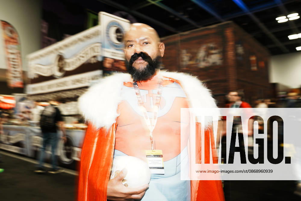 An attendee in cosplay at the 2026 New York Comic Con at the Javits Center on October 8, 2026 in New York. New York USA - ZUMAb148 20261008_zap_b148_056