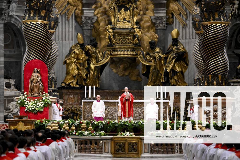 IPA89439384 - Italy, Rome, Vatican, October 8, 2026: Pope Leo XIV presides over Holy Mass for the inauguration of the academic year at the pontifical universities in St. Peter s Basilica in the Vatican. Photo by VATICAN MEDIA Catholic Press Photo