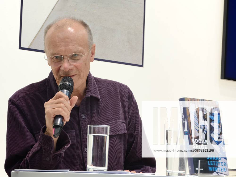 Frankfurt am Main, Messe Frankfurter Buchmesse 2026 Autor Edgar Selge stellt sein Buch vor Juras letzter Winter.