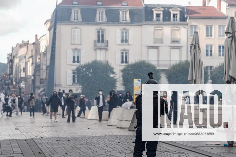 Protest against eduction conditions continues in Nancy NANCY, FRANCE - OCTOBER 8: Police intervene with tear gas during student protest against education conditions in Nancy, France, on October 8, 2026. Students took part in a nationwide high-school mobilization over school conditions and demands for greater education resources. Muhammed Said Tako Anadolu Nancy France. Editorial use only. Please get in touch for any other usage.