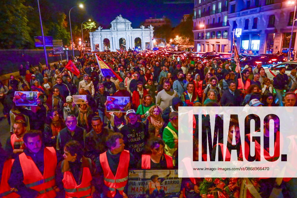 March in memory of Maricarmen, who died after being evicted from her home and became a symbol of the struggle for housing rights and against real-estate speculation. Madrid SPAIN - ZUMAz108 20261008_znp_z108_008