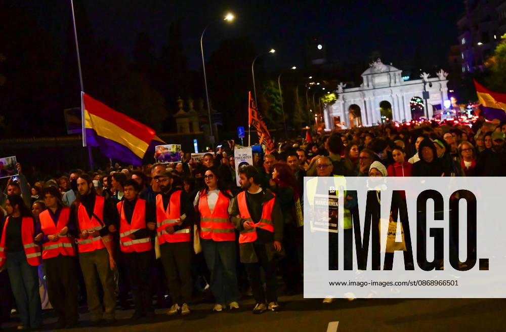 March in memory of Maricarmen, who died after being evicted from her home and became a symbol of the struggle for housing rights and against real-estate speculation. Madrid SPAIN - ZUMAz108 20261008_znp_z108_010