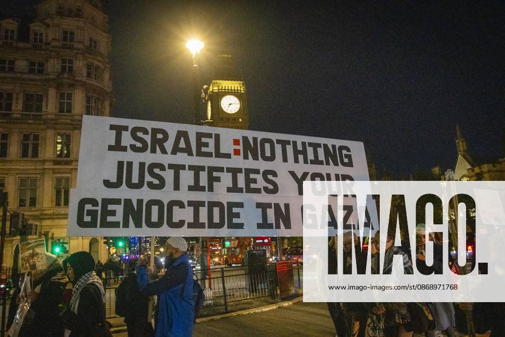 Pro-Palestine Silent Funeral Procession Central London, October 8, 2026 A pro-Palestine silent funeral procession took place in Central London, with demonstrators walking in silence to remember Palestinians killed in the conflict in Gaza. Participants carried Palestinian flags and placards, while some held a coffin and others carried effigies wrapped in burial shrouds, symbolising those killed in the conflict., Credit:Zak Irfan Avalon