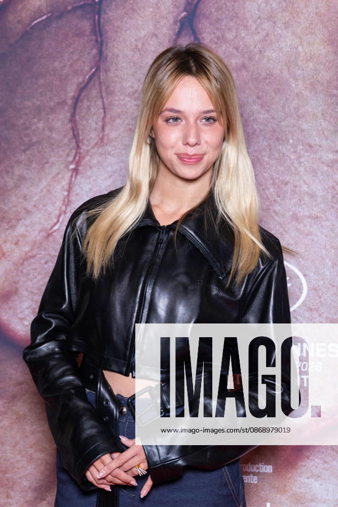 Sanguine Paris Film Premiere Kim Higelin attends Sanguine Paris Film Premiere at Max Linder on October 08, 2026 in Paris, France. Photo by Nasser Berzane ABACAPRESS.COM Paris France