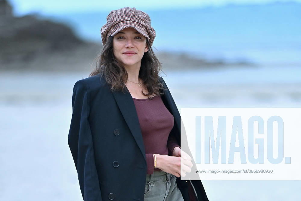37th Dinard British Irish Film Festival Day 2 FC Jury members Zoe Adjani, attend the inauguration of the beach hut bearing Amira Casar name during Day Two of the 37th Dinard British Irish Film Festival on October 8, 2026 in Dinard, France Photo by Franck Castel ABACAPRESS.COM Dinard