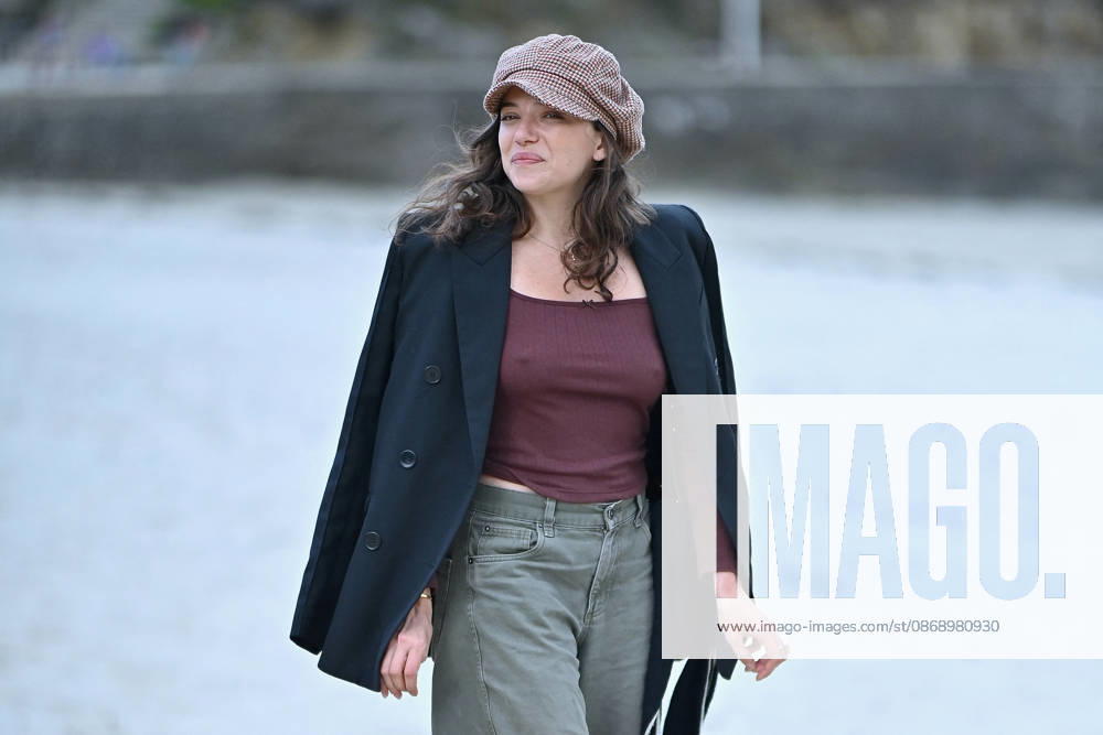 37th Dinard British Irish Film Festival Day 2 FC Jury members Zoe Adjani, attend the inauguration of the beach hut bearing Amira Casar name during Day Two of the 37th Dinard British Irish Film Festival on October 8, 2026 in Dinard, France Photo by Franck Castel ABACAPRESS.COM Dinard
