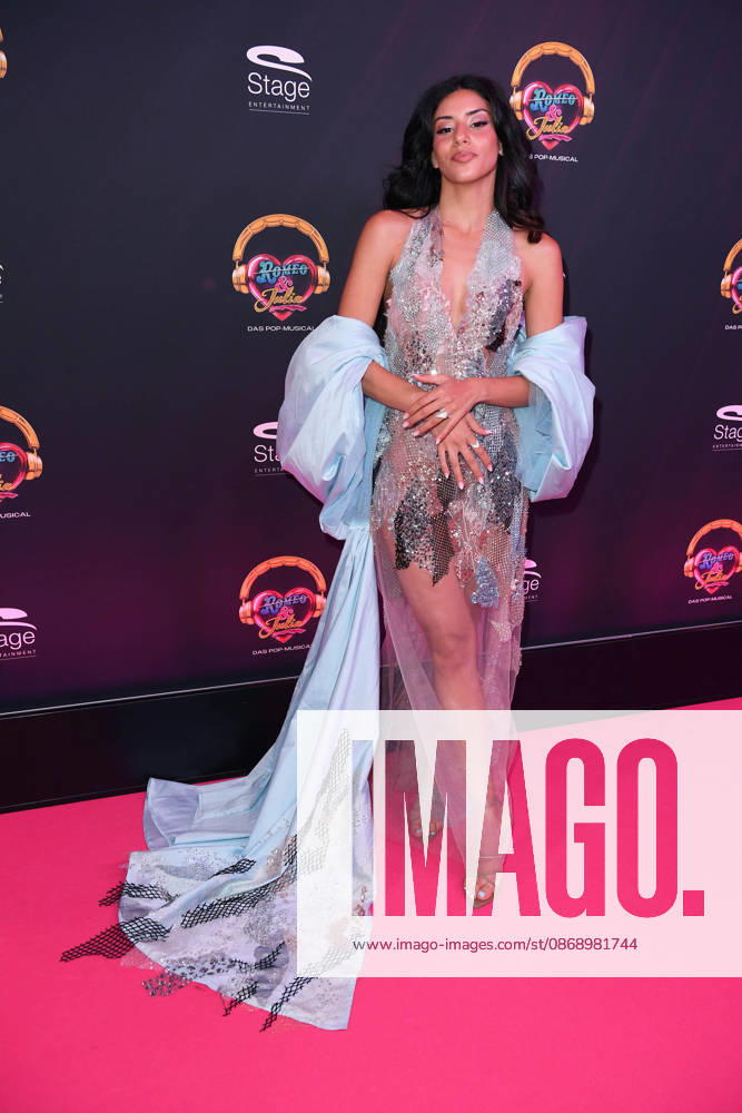 Rita Sebeh aka Sebeya (als Julia) bei der & JULIA MUSICALPREMIERE im Stage Palladium Theater in Stuttgart am 08.10.2026