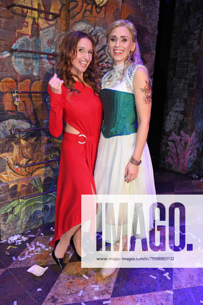 Anita Hofmann, Sabrina Weckerlin bei der & JULIA MUSICALPREMIERE im Stage Palladium Theater in Stuttgart am 08.10.2026