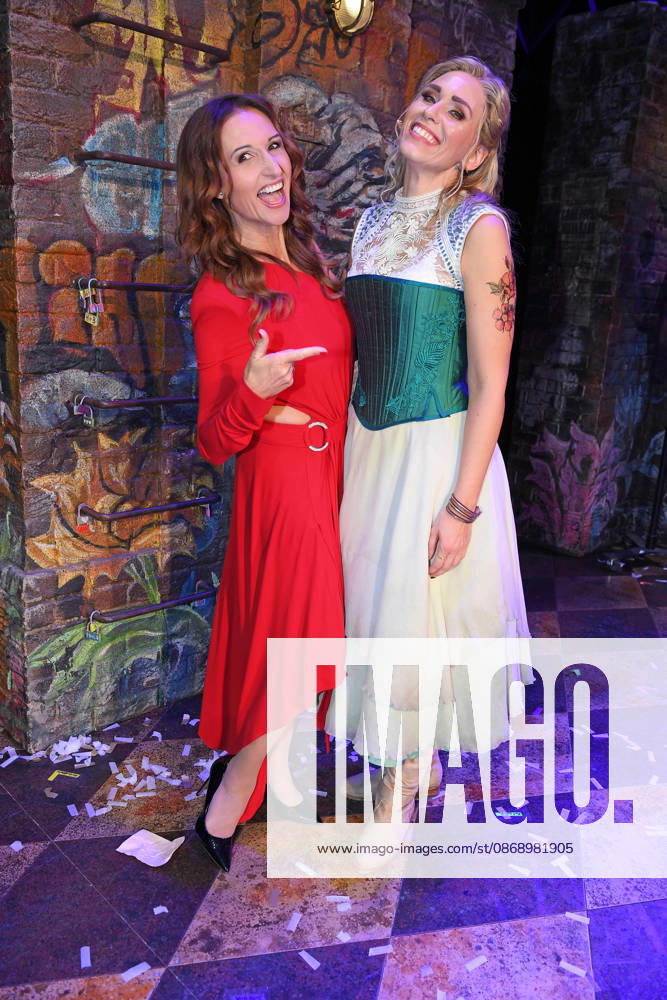 Anita Hofmann, Sabrina Weckerlin bei der & JULIA MUSICALPREMIERE im Stage Palladium Theater in Stuttgart am 08.10.2026