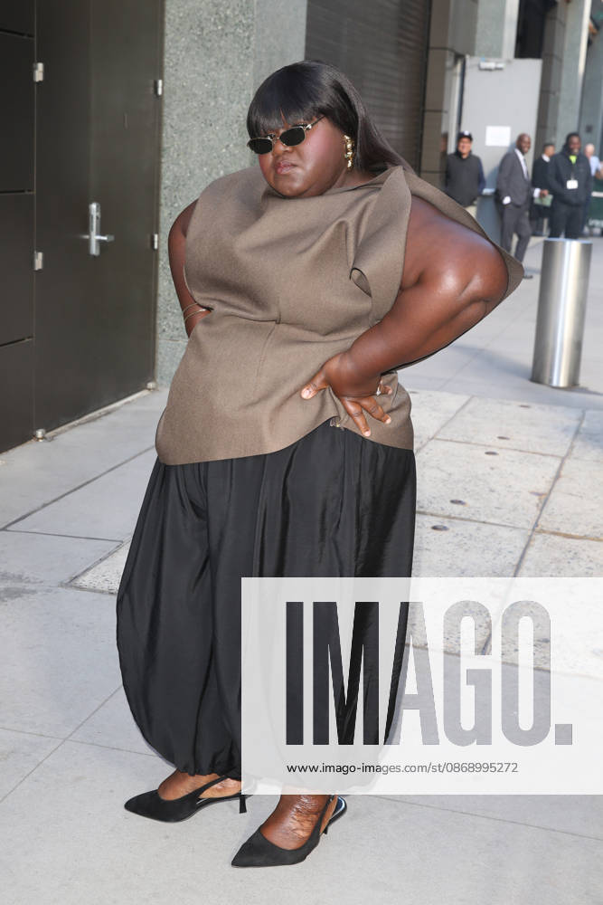 GABOUREY SIDIBE arrives at ABC Studios New York USA - ZUMAh16_ 20261008_zaf_h16_042