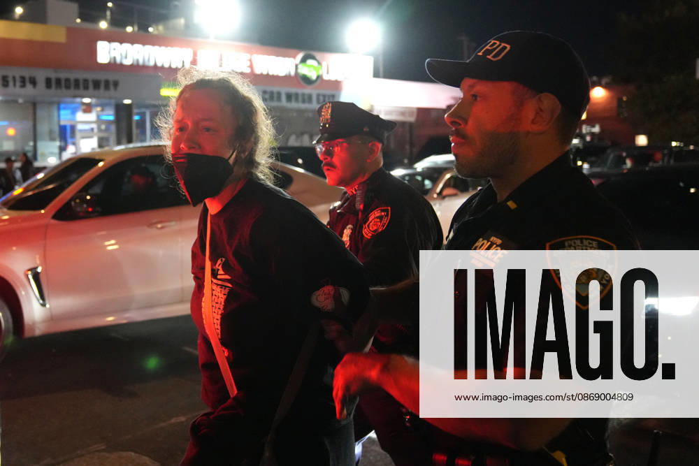A person was arrested during a protest against U.S. Immigration and Customs Enforcement (ICE) following a shooting in which a man was wounded by an ICE agent in New York, United States, 08 October 2026. Protest against ICE in New York !ACHTUNG: NUR REDAKTIONELLE NUTZUNG!