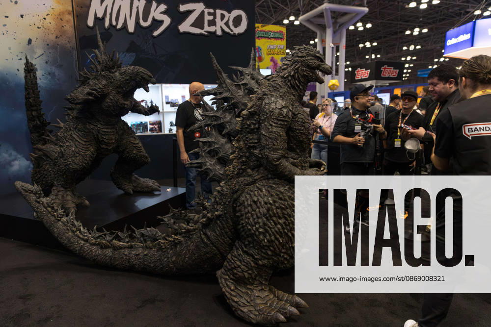 People in costumes and makeup pose during New York Comic Con 2026 at the Javits Center in New York City, United States, on Thursday, October 8, 2026. New York USA - ZUMAc233 20261008_zsp_c233_018