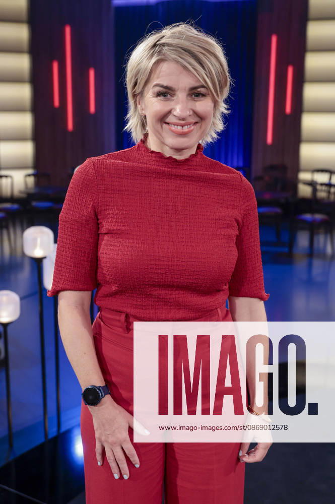 Sabine Heinrich bei der Aufzeichnung der WDR-Talkshow Kölner Treff im WDR Studio BS 3. Köln