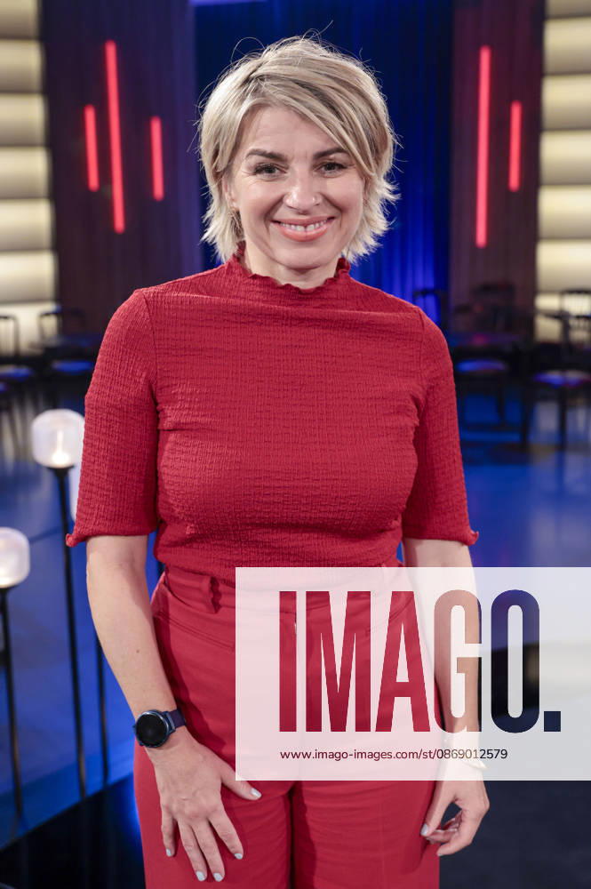 Sabine Heinrich bei der Aufzeichnung der WDR-Talkshow Kölner Treff im WDR Studio BS 3. Köln