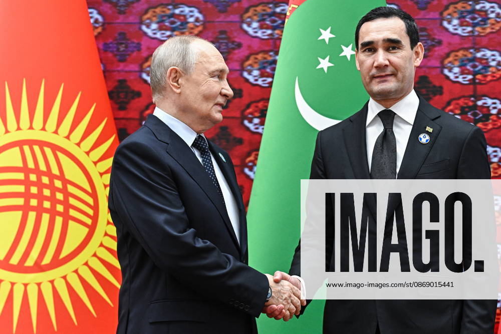 TURKMENISTAN, BALKAN PROVINCE - OCTOBER 9, 2026: Vladimir Putin (L), President of Russia, and his counterpart Serdar Berdimuhamedow of Turkmenistan shake hands ahead of a meeting of the CIS Council of Heads of State in Turkmenbasy Turkmenistan - ZUMAt113 20261009_zaa_t113_002
