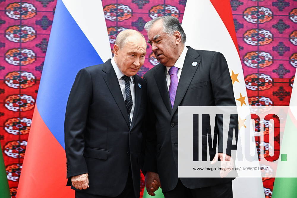 TURKMENISTAN, BALKAN PROVINCE - OCTOBER 9, 2026: Vladimir Putin (L), President of Russia, and his counterpart Emomali Rahmon of Tajikistan during a photo op for participants ahead of a meeting of the CIS Council of Heads of State in Turkmenbasy Turkmenistan - ZUMAt113 20261009_zaa_t113_003