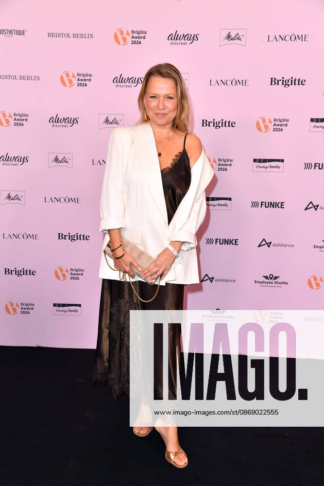 Nova Meierhenrich bei der Verleihung der Brigitte Award 2026 im Kino International in Berlin am 08.10.2026