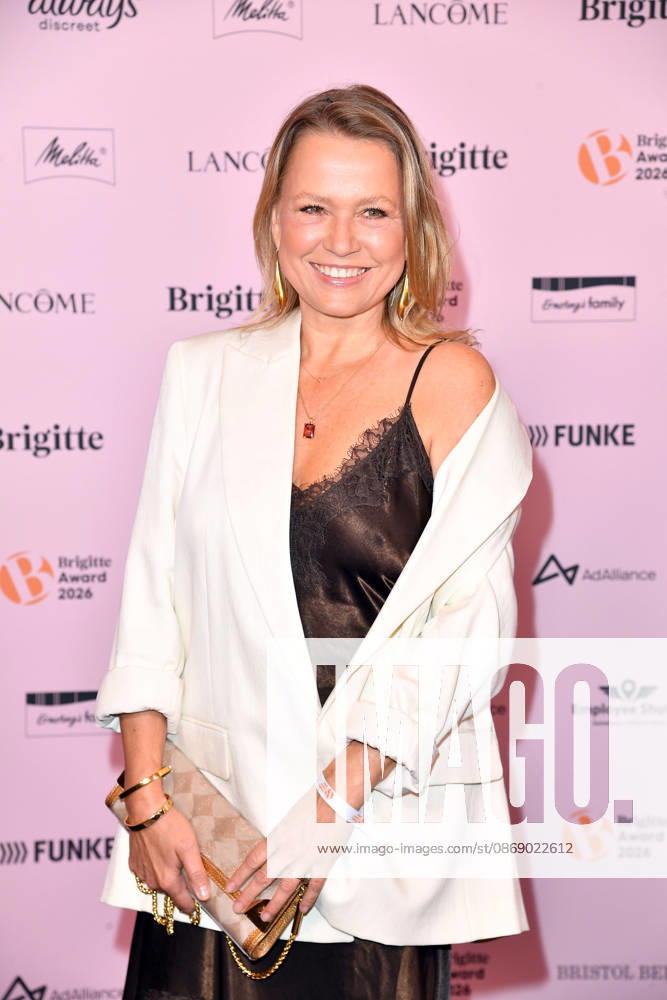 Nova Meierhenrich bei der Verleihung der Brigitte Award 2026 im Kino International in Berlin am 08.10.2026