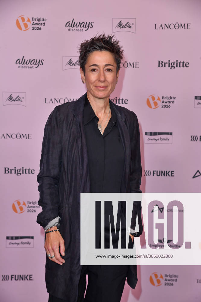 Dunja Hayali bei der Verleihung der Brigitte Award 2026 im Kino International in Berlin am 08.10.2026
