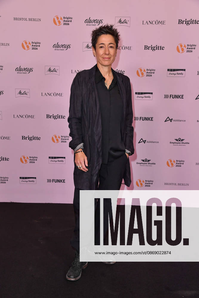 Dunja Hayali bei der Verleihung der Brigitte Award 2026 im Kino International in Berlin am 08.10.2026