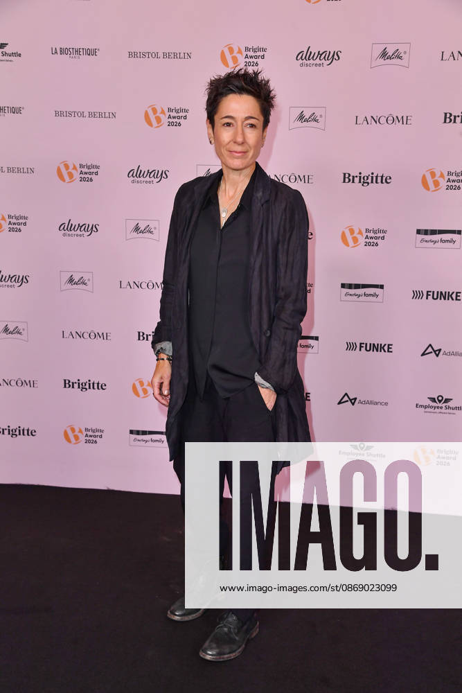 Dunja Hayali bei der Verleihung der Brigitte Award 2026 im Kino International in Berlin am 08.10.2026