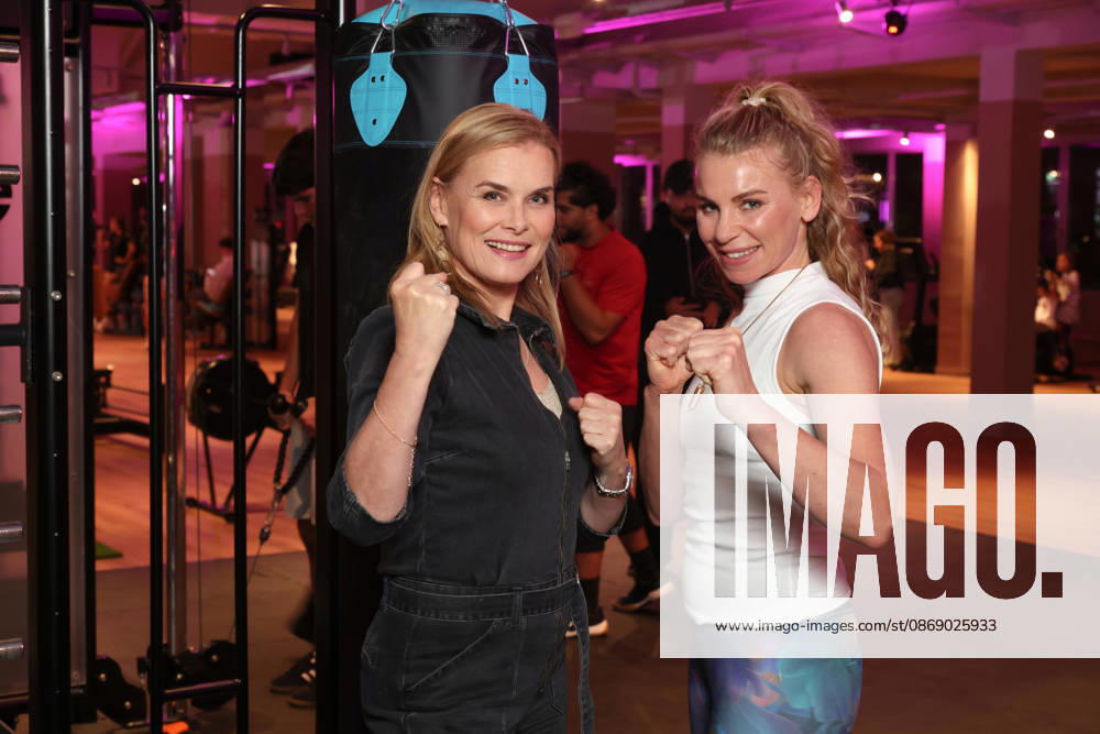 Schauspielerin Andrea Lüdke mit Boxerin Natalie Zimmermann, Fitnessgeräte statt Roter Teppich - das 20. Fitnessstudio vom Sports Club wurde in Hamburg-Poppenbüttel eröffnet, prominente Gäste probierten die Fitness- und Wellnessgeräte inklusive Ladies-Area, Saunen und Relaxpool auf 5000 Quadratmetern Fläche gleich aus, Hamburg 8.10.2026