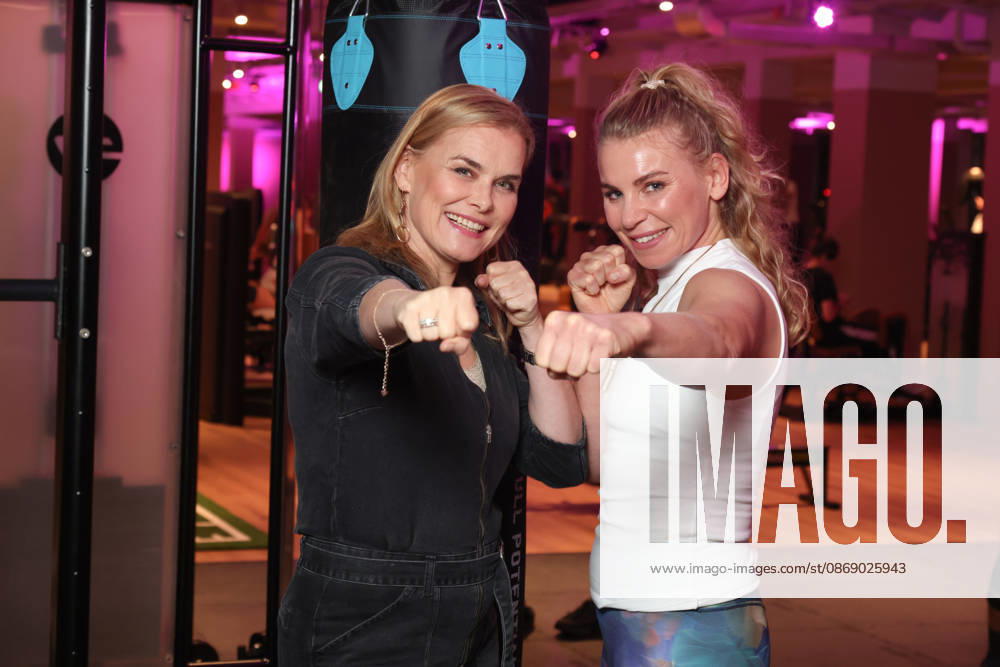 Schauspielerin Andrea Lüdke mit Boxerin Natalie Zimmermann, Fitnessgeräte statt Roter Teppich - das 20. Fitnessstudio vom Sports Club wurde in Hamburg-Poppenbüttel eröffnet, prominente Gäste probierten die Fitness- und Wellnessgeräte inklusive Ladies-Area, Saunen und Relaxpool auf 5000 Quadratmetern Fläche gleich aus, Hamburg 8.10.2026