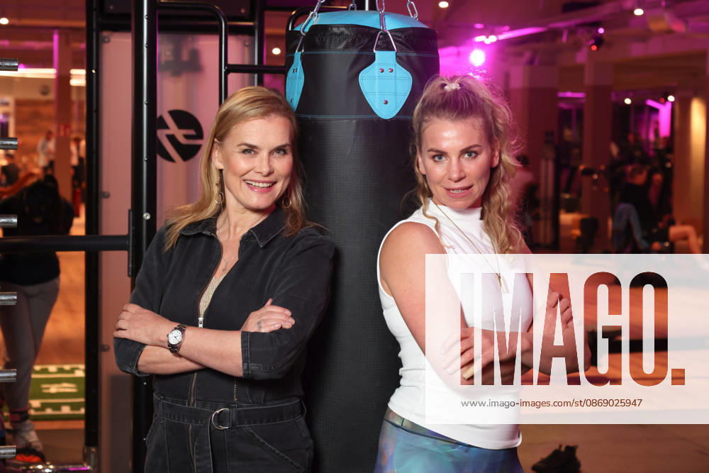 Schauspielerin Andrea Lüdke mit Boxerin Natalie Zimmermann, Fitnessgeräte statt Roter Teppich - das 20. Fitnessstudio vom Sports Club wurde in Hamburg-Poppenbüttel eröffnet, prominente Gäste probierten die Fitness- und Wellnessgeräte inklusive Ladies-Area, Saunen und Relaxpool auf 5000 Quadratmetern Fläche gleich aus, Hamburg 8.10.2026