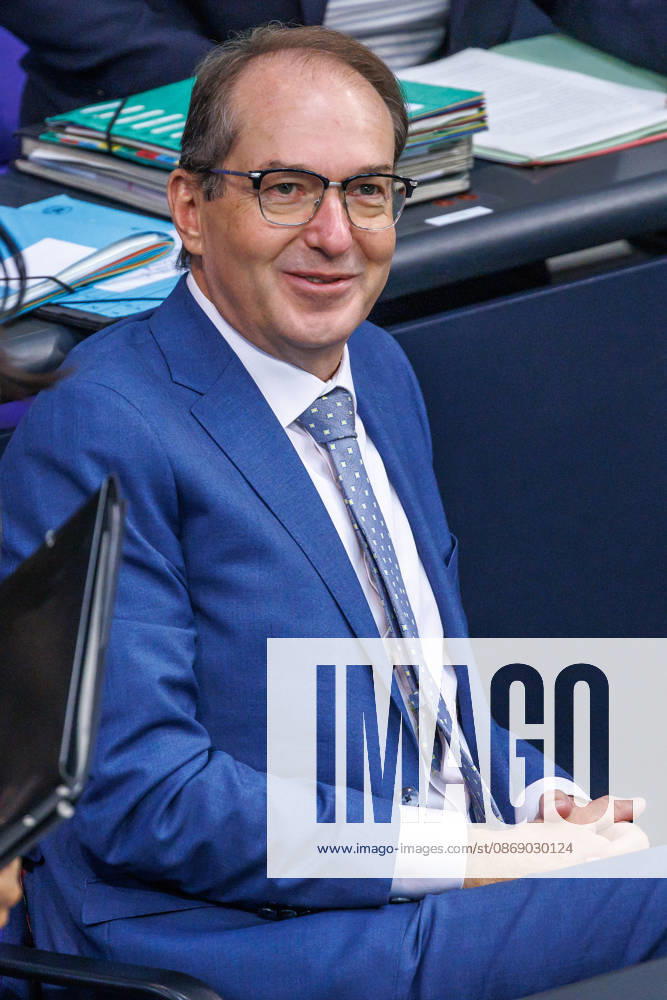 Bundestag Alexander Dobrindt (CSU), Bundesinnenminister im Deutschen Bundestag am 09.10.26 in Berlin. Berlin Berlin Deutschland Bundestag