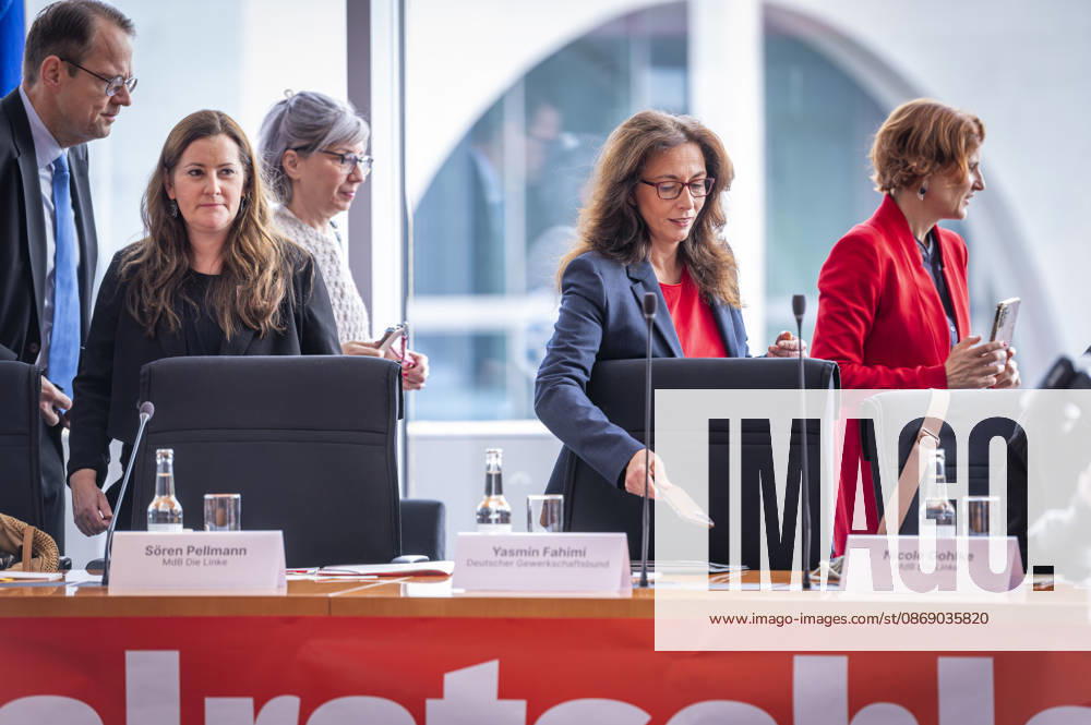Sozialratschlag EUR, Deutschland, Berlin, 09.10.2026: (l-r) Janine Wissler , Sören Pellmann, Yasmin Fahimi (DGB) und Janine Wissler. Auftakt zum Sozialratschlag - Die Fraktion Die Linke im Bundestag veranstaltet eine Konferenz für soziale Sicherheit und gesamtgesellschaftliche Solidarität, mit Teilnehmern als Politik und Gesellschaft.